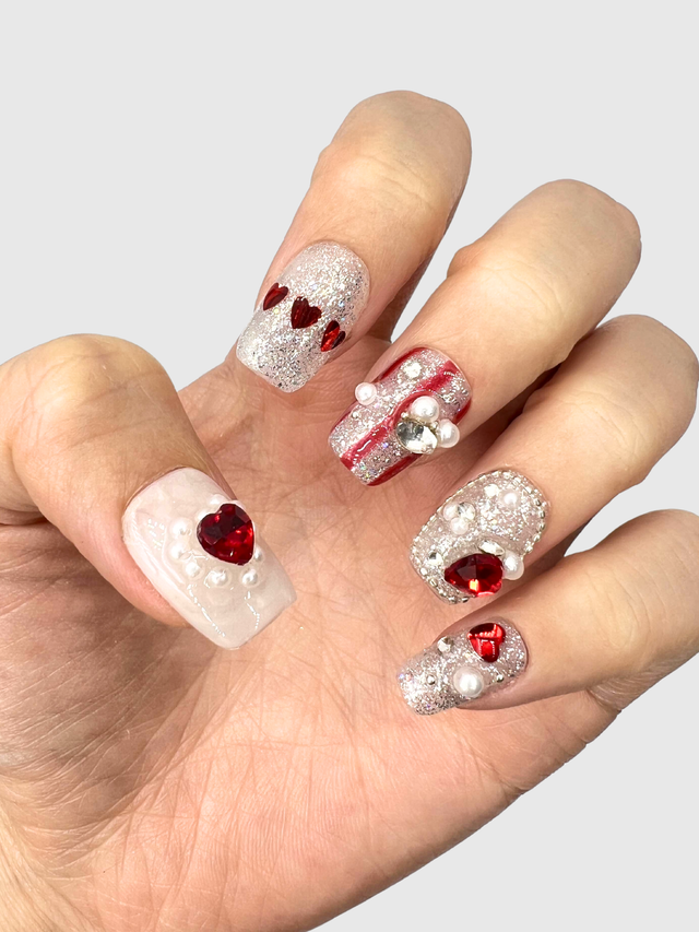 Press on nails