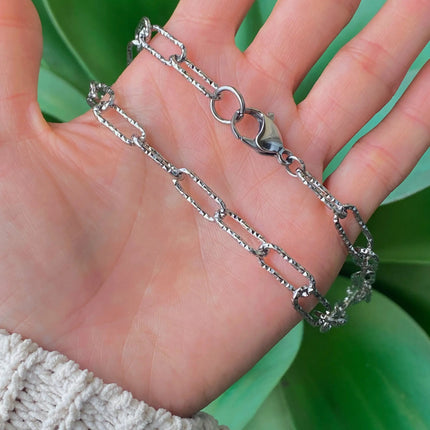 STATEMENT PAPERCLIP NECKLACE