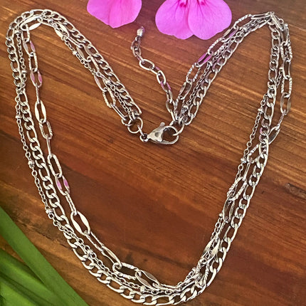 MULTI CHAIN NECKLACE