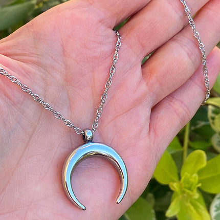 CRESCENT MOON NECKLACE