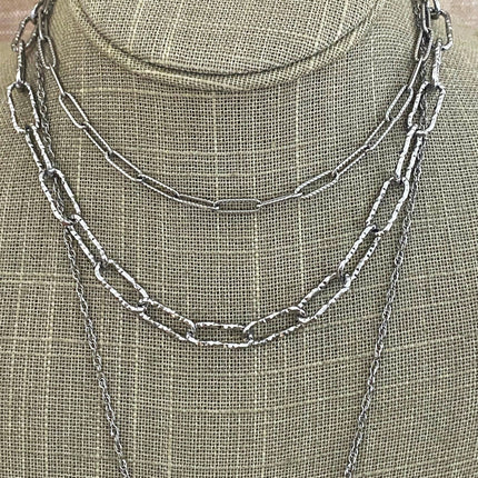 STATEMENT PAPERCLIP NECKLACE