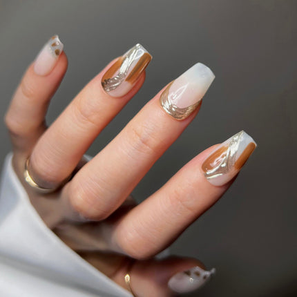 Feline Flair | Pro Handmade Gel Nails - Dashing Nova