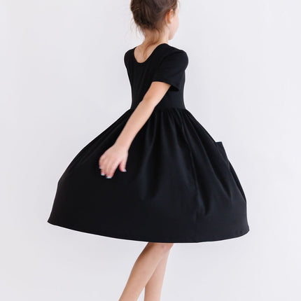 Black S/S Pocket Twirl Dress
