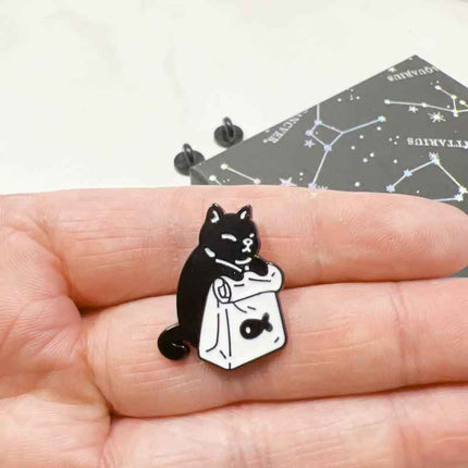 Mini Black Cat Enamel Pin – Durable, Giftable Fashion Accessory