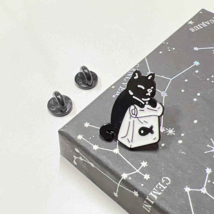 Mini Black Cat Enamel Pin – Durable, Giftable Fashion Accessory