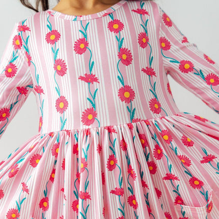 Daisy Chain 3/4 Sleeve Pocket Twirl Dress