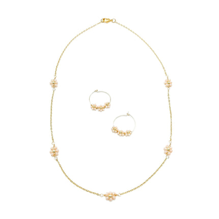 Daisy gold earrings