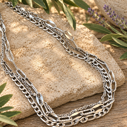 MULTI CHAIN NECKLACE