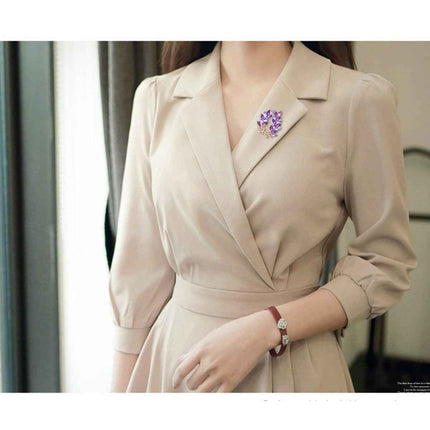 Bauhinia Flower Brooch – Sparkling Rhinestone Alloy Accessory