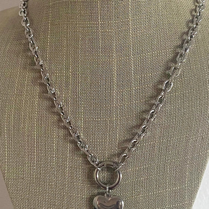 SOFIA HEART NECKLACE