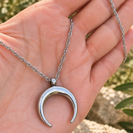 CRESCENT MOON NECKLACE