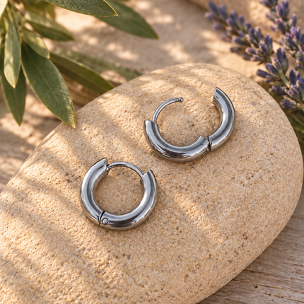 HUGGIE HOOP EARRINGS