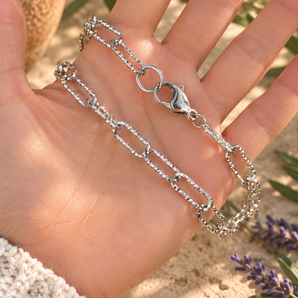 STATEMENT PAPERCLIP NECKLACE