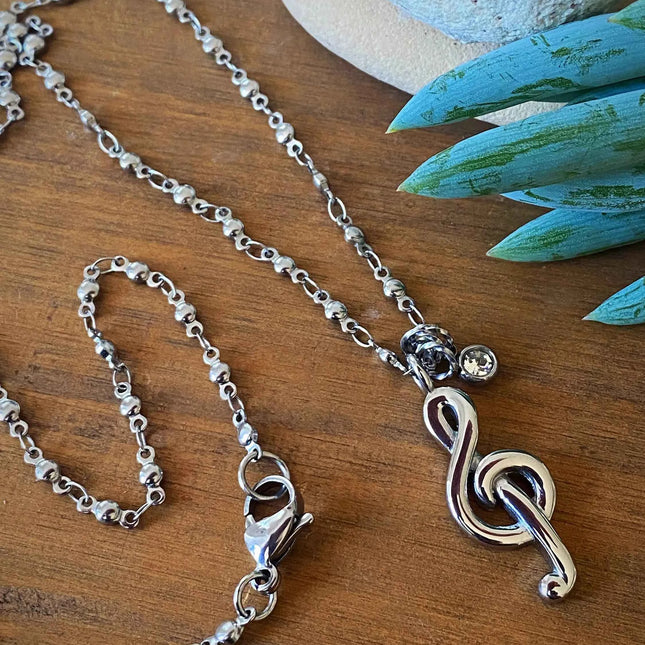 MUSICAL NOTE NECKLACE