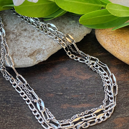 MULTI CHAIN NECKLACE