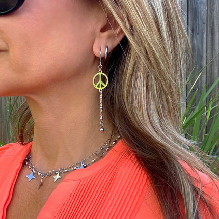HUGGIE HOOP EARRINGS