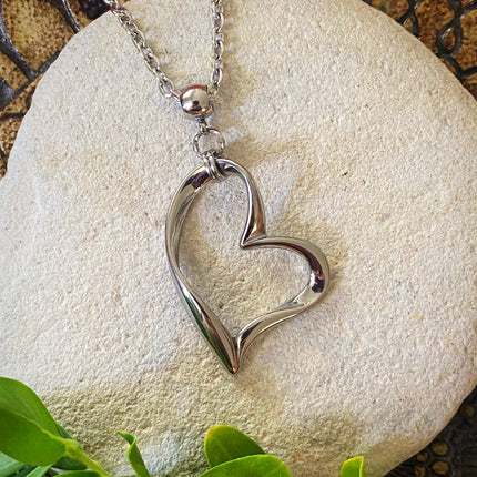 WHIMSICAL HEART NECKLACE
