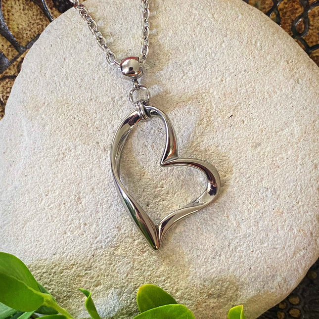 WHIMSICAL HEART NECKLACE