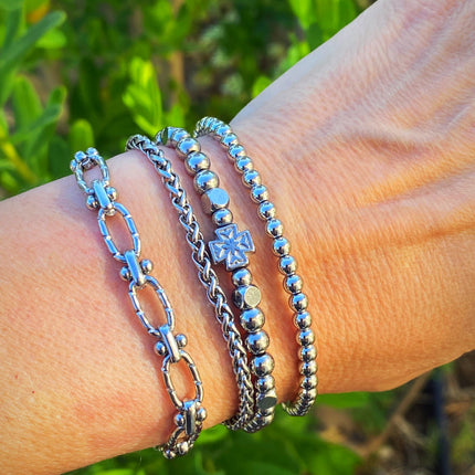 CLASSIC BEADED BRACELET