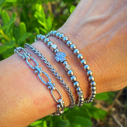 CLASSIC BEADED BRACELET