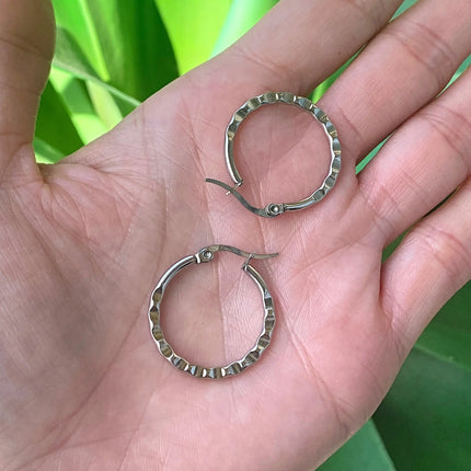 HAMMERED HOOPS