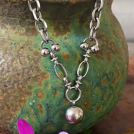 LOBERO CHARM CHOKER