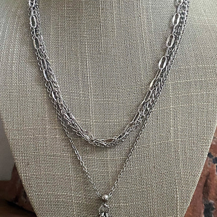 MULTI CHAIN NECKLACE