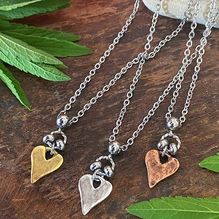RUSTIC HEART NECKLACE