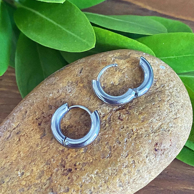HUGGIE HOOP EARRINGS
