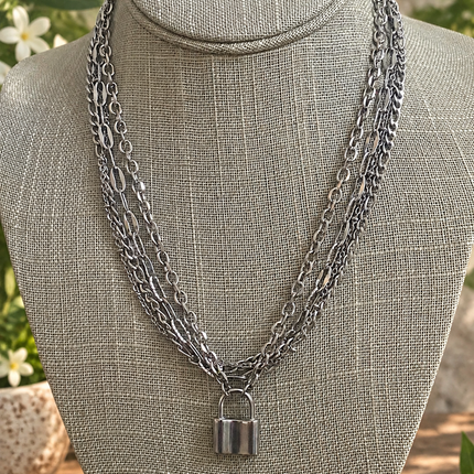CAMDEN LOCK NECKLACE