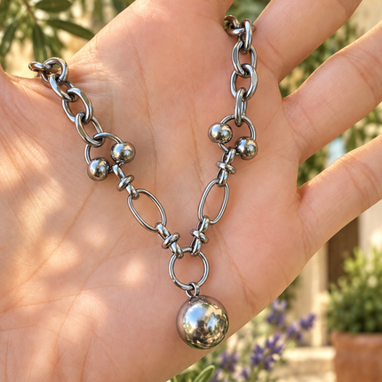 LOBERO CHARM CHOKER