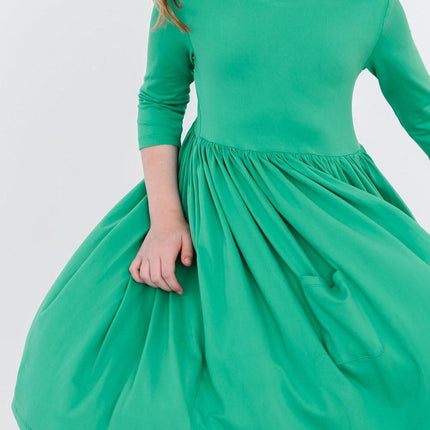 Kelly Green 3/4 Sleeve Pocket Twirl Dress