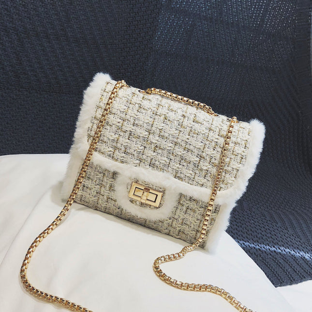 Small chain bag lock closure 2025 autumn and winter with synthetic fur decoration X9178 - Dashing Nova