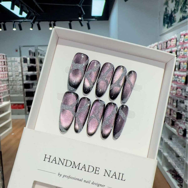 Cat's Eye Popular Niche Design Handmade Press on Nails Wholesale