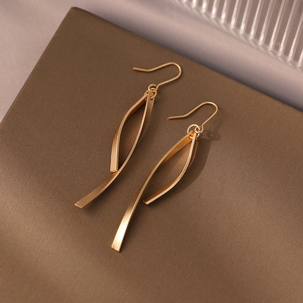 Gold Earrings for Women Hypoallergenic Leverback Drop Dangle Earrings Trendy 14K Gold Plated Twisted Spiral Teardrop Rhombus Heart Dangle Earring for Women Dainty Fashion Jewelry Gifts