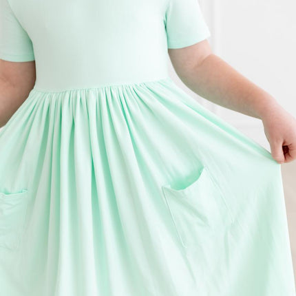 Pastel Green S/S Pocket Twirl Dress