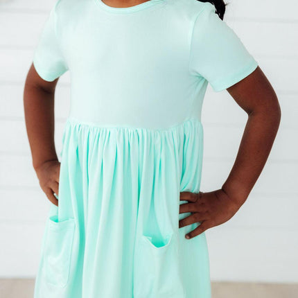 Pastel Green S/S Pocket Twirl Dress