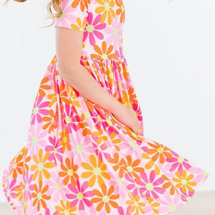 Retro Daisies S/S Pocket Twirl Dress