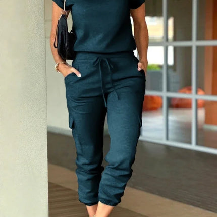 Set of workwear, short sleeved top, ankle tied pants set