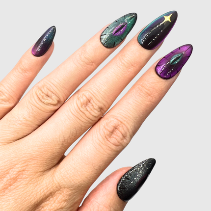 Snake Den press on nails - Dashing Nova