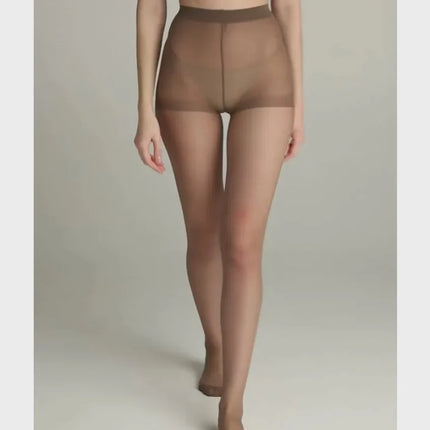 Conte Solo 20 Den - Classic Women's Pantyhose with a Reinforced Shorts (8S-39SP)