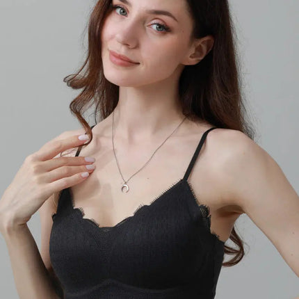 CloudSoft Wireless Bra – Lace Detail & Invisible Fit 🌸☁️