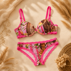 Magenta Woods / 34B