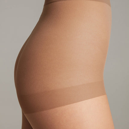 Conte Solo 20 Den - Classic Women's Pantyhose with a Reinforced Shorts (8S-39SP)