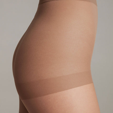 Conte Solo 15 Den - Classic Women's Pantyhose with a Reinforced Shorts (17S-89SP)