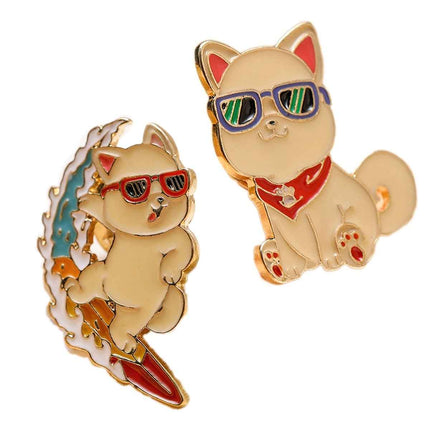 Elegant Kishu Inu Dog Lapel Pin – Japan-Inspired Fashion Accessory